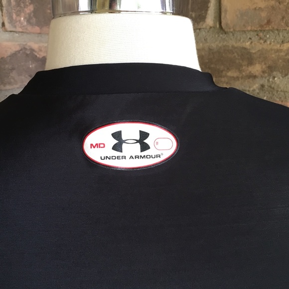 Under Armour Top Athletic Shirt Size S Black - Picture 5 of 8
